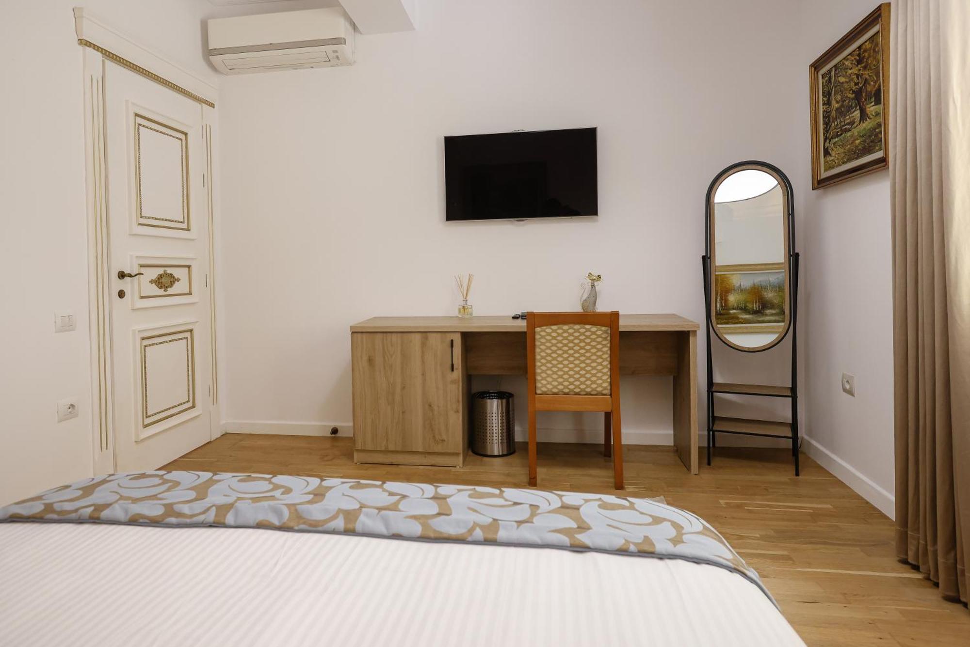 Vila Ferdinand Modern Rooms In Tirana'S Center Værelse billede